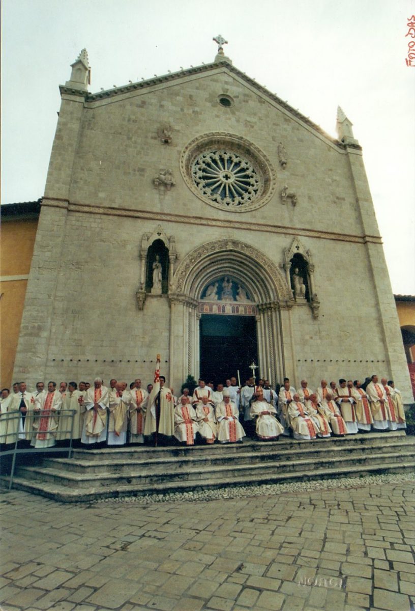 Basilica-di-San-Benedetto-Esterno-Facciata-14-rotated