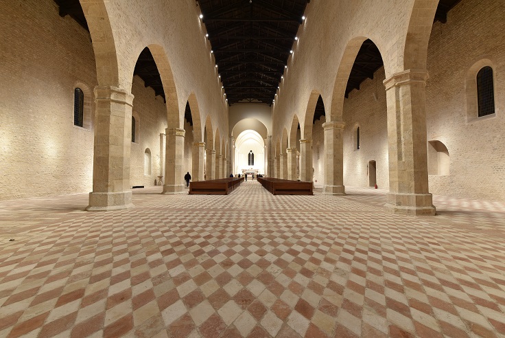 Basilica di Collemaggio L'Aquila - Interno MiBACT