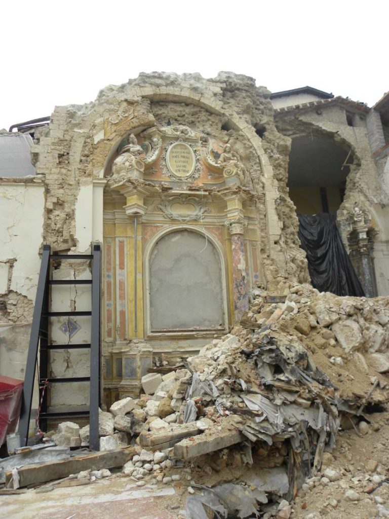 BASILICA DI SAN BENEDETTO NORCIA - Navata laterale post Sisma 2016