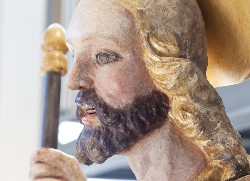 Art Bonus per il Terremoto: restauro del San Rocco, scultura lignea della Chiesa di Sant’Antonio Abate di Frascaro; il dettaglio dal Deposito di Santo Chiodo