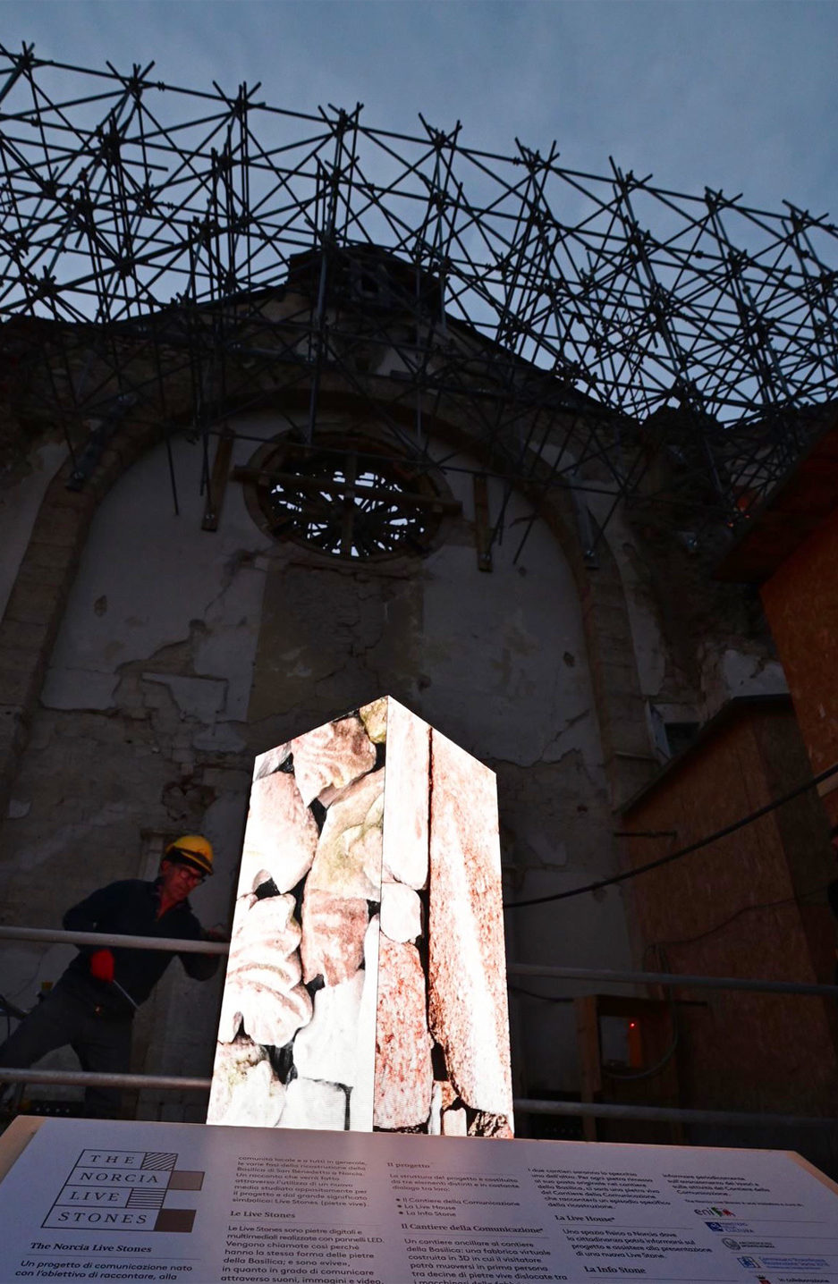 living stone-double-interna-ricostruzione-basilica-norcia