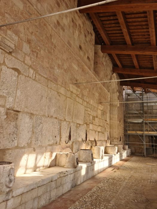 Basilica di San Benedetto - Portico delle Misure