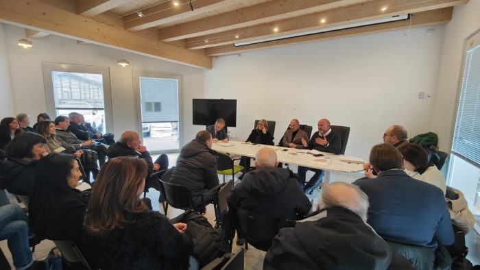 Super cantiere di Amatrice: con la rimozione delle ultime macerie iniziano i lavori di ricostruzione del centro storico